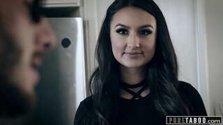 Eliza Ibarra Ist Ein Rechtsanwalt, Der Braucht Schwanz