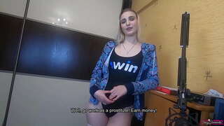 Zokiko lahy nanatitra ny anabaviny kely mba hahazoana vola amin&#039;ny fanampiana ny vatany! Creampie pussy indroa!