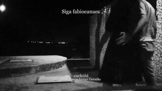 Gerdirmek. Aldatmak safada namorando na rua com o amigo bem donatılmış